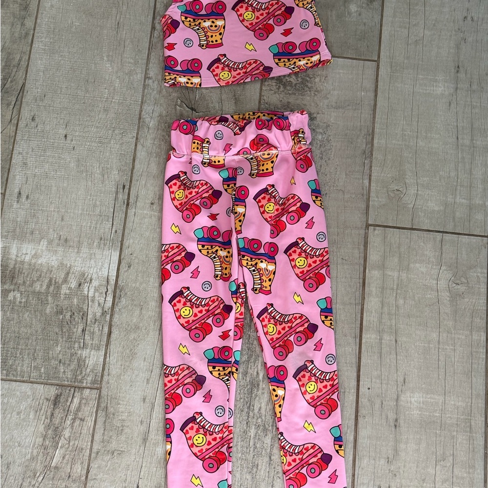 Lola + The Boys Pink Roller Skate set